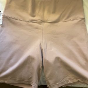 Aritzia biker shorts